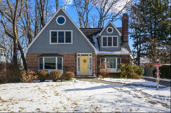 87 Summit Road,Port Washington, NY, 11050