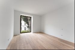 Flat, 3 bedrooms, for Sale