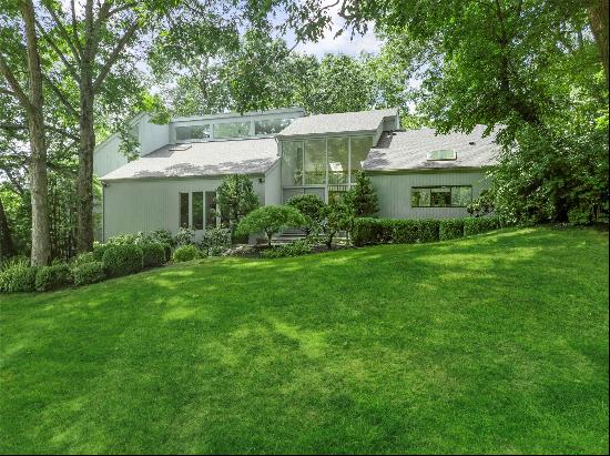 7 High Meadows Road, Mount Kisco, NY, 10549, USA