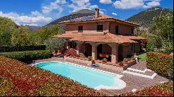 Private Villa for sale in Gubbio (Italy)