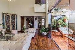 Impeccable duplex close to everything in Miraflores.