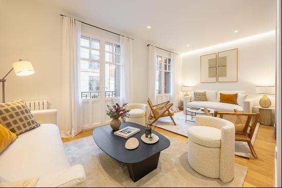 Luxurious bright apartment next to Retiro Park.