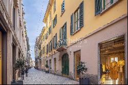 Charming apartment on Via della Spiga with a private terrace