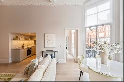 Beautiful two bedroom apartment in enviable Knightsbridge