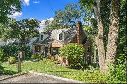 Exquisitely Update Red-Brick Cape Cod