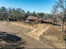 Country Home With Pond Near Elkhart