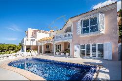 Well-maintained Mediterranean villa in Camp de Mar with stunning sea views