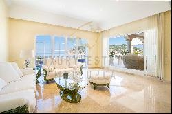 Well-maintained Mediterranean villa in Camp de Mar with stunning sea views