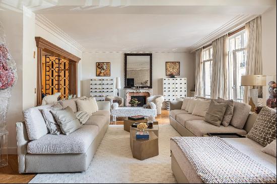 Neuilly-sur-Seine  -  An exceptional 4-bed apartment