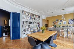 Paris 17th District - Pereire. Bright and elegant corner apartment.