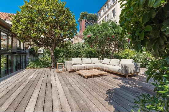 Cannes Banane - City center - Rue d'Antibes - Joint agent