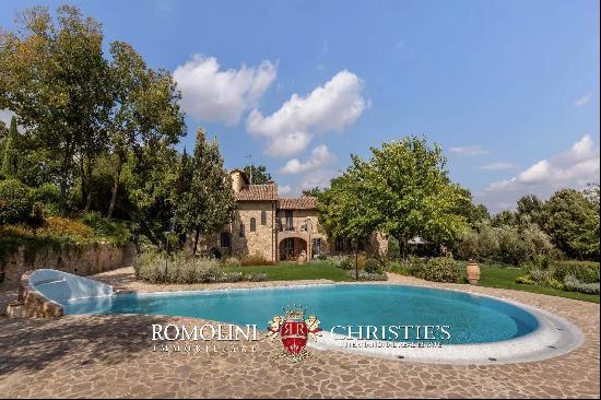 LUXURY VILLA WITH POOL FOR SALE IN TODI, UMBRIA