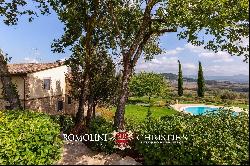 LUXURY VILLA WITH POOL FOR SALE IN TODI, UMBRIA