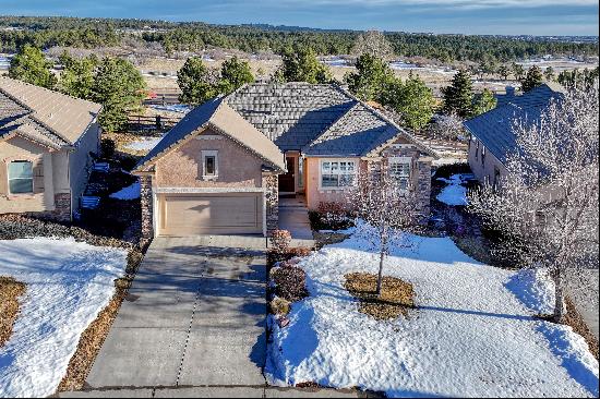 Step into this stunning 4-bedroom, 3-bathroom home!