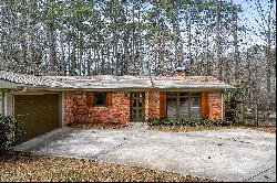 Mid-Century Ranch In Doraville!