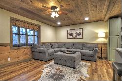 Fully Remodeled Ranch-style Retreat in Morganton