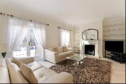 Knipp Hill, Cobham, Surrey, KT11 2PE