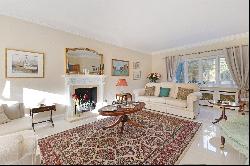 Knipp Hill, Cobham, Surrey, KT11 2PE