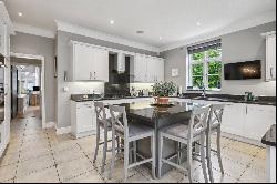 Wrens Hill, Oxshott, Surrey, KT22 0HW