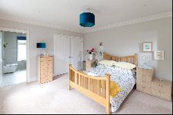 Barrs Avenue, New Milton, Hampshire, BH25 5HL