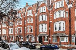 Sloane Court West, London, SW3 4TD