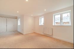 Exton House, Uppingham Place, Leicester Road, Uppingham, Oakham, LE15 9SD