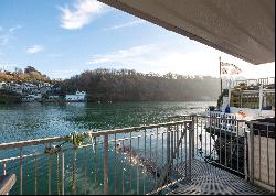 Captain's Cabin, Passage Street, Fowey, Cornwall, PL23 1DE