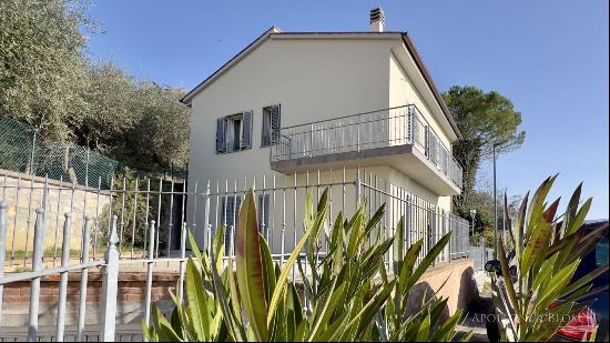 Villa Il Trasimeno with solar panels, Castiglione del Lago - Umbria