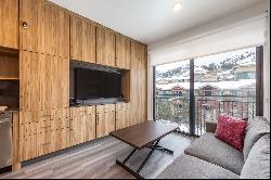 Top Floor YotelPad Studio with Ski Resort Views