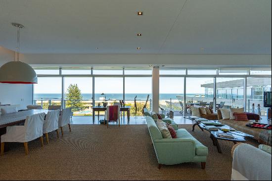 Oceanfront apartment in Acqua Punta del Este