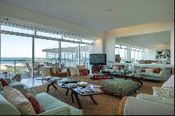 Oceanfront apartment in Acqua Punta del Este