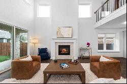 Bright and Open Concept in Beautiful Tavolo Park