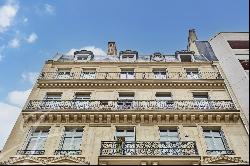 Avenue Marceau - the ideal pied à terre