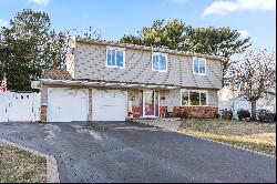 28 Sandra Drive,Hauppauge, NY, 11788