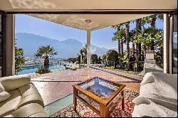 Modern villa with breathtaking view on Lake Maggiore for sale in Tenero-Contra