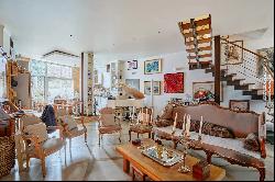 Paris 16th District - An ideal family home