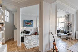 Sale - Apartment Paris 16th (Muette)