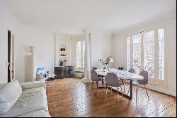 Sale - Apartment Paris 16th (Auteuil)