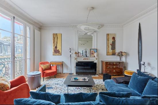 Paris 16th District -  An elegant 4-bed apartment