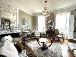 Apartment with a View of La Rochelle's old Port and Towers, with Elevator