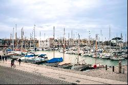 Apartment with a View of La Rochelle's old Port and Towers, with Elevator