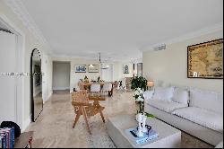 801 N Venetian Dr # 201, Miami FL 33139