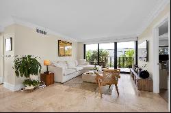 801 N Venetian Dr # 201, Miami FL 33139