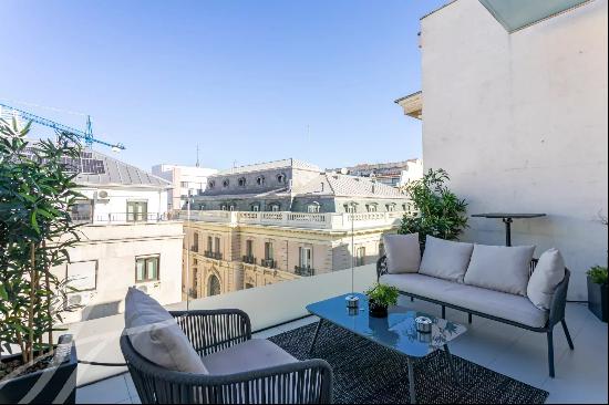 Whimsical duplex penthouse with 2 terraces in the most exclusive of Chamberí