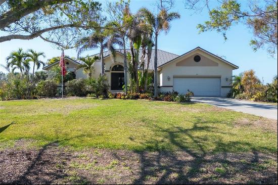 235 Capstan Dr, Placida, FL 33946