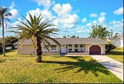 84 Caddy Rd, Rotonda West, FL 33947