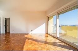 Flat, 4 bedrooms, for Sale