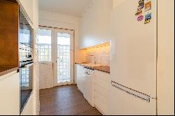 Flat, 4 bedrooms, for Sale