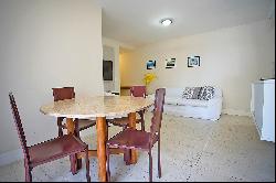 Flat in Ipanema with partial sea view and full amenities