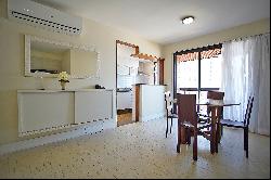 Flat in Ipanema with partial sea view and full amenities